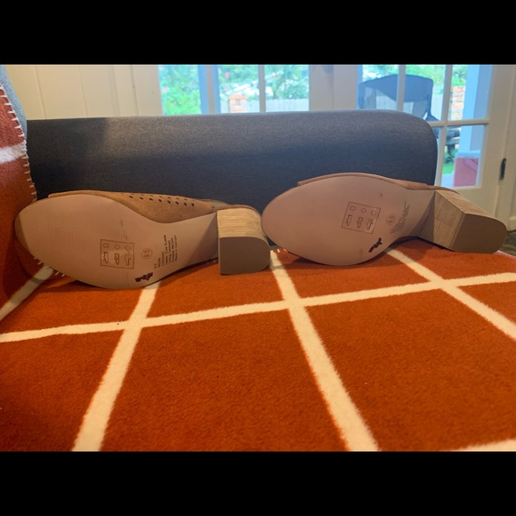 NWOT Sole Society Rena Suede Peep-toe - Picture 7 of 7